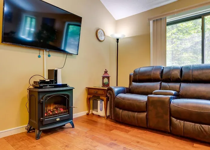 Bartlett Townhome With Balcony 1 Mi To Ski Resort!
