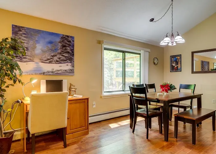 Bartlett Townhome With Balcony 1 Mi To Ski Resort!
