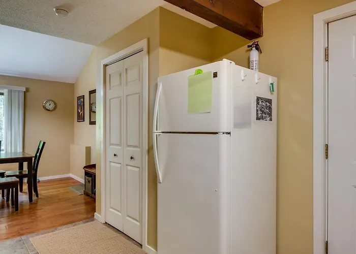 Bartlett Townhome With Balcony 1 Mi To Ski Resort!