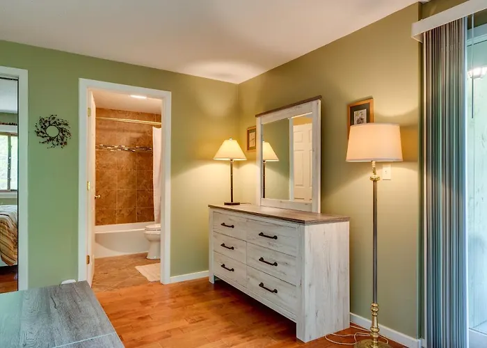 Bartlett Townhome With Balcony 1 Mi To Ski Resort!