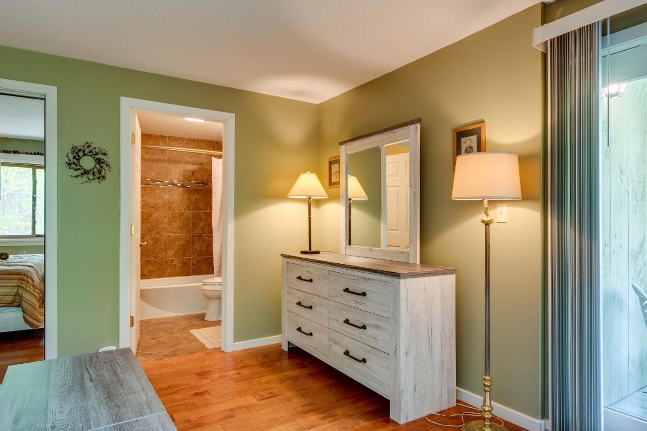 Townhome With Balcony 1 Mi To Resort! Hébergement de vacances *